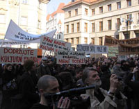 demonstrace pred magistratem