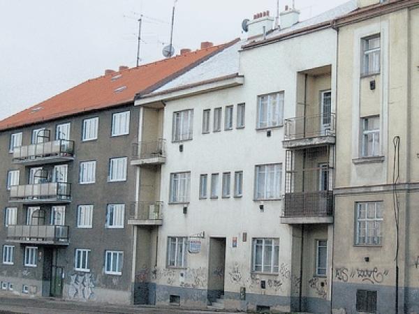 Pražský deník: Žižkovští radní chtějí prodat domy firmě, která vznikla před týdnem