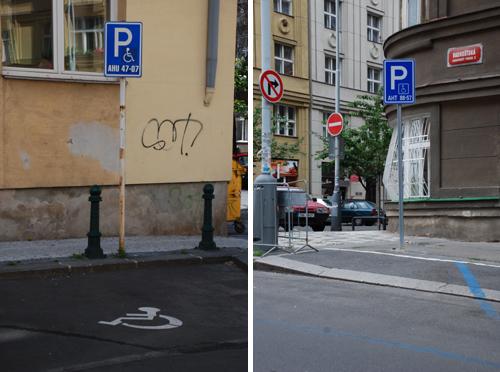 Příklad dvou vyhrazených míst -  zde žádné auto několik měsíců neparkovalo