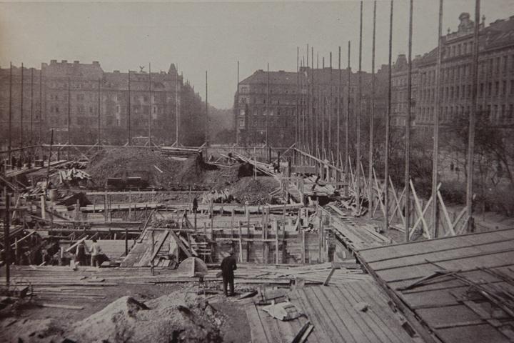 Kostel Nejsvětějšího srdce Páně na nám. Jiřího z Poděbrad - historie