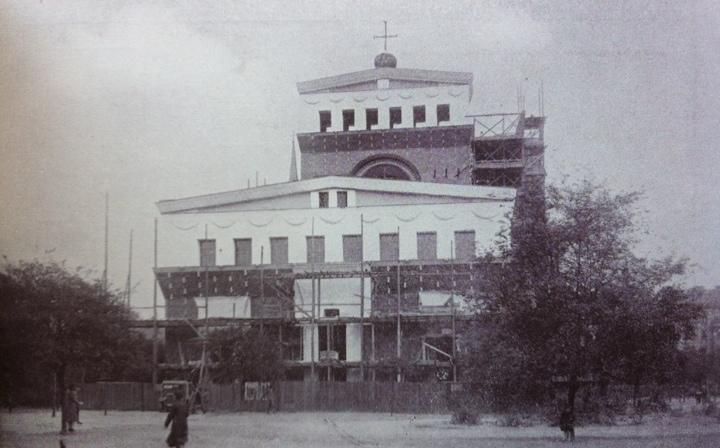 Kostel Nejsvětějšího srdce Páně na nám. Jiřího z Poděbrad - historie